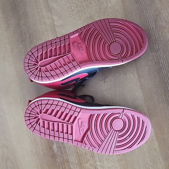 Nike Air Jordan 1 Mid PS Banned Bred 640734-074 Shoes Size Youth - Picture 8 of 12